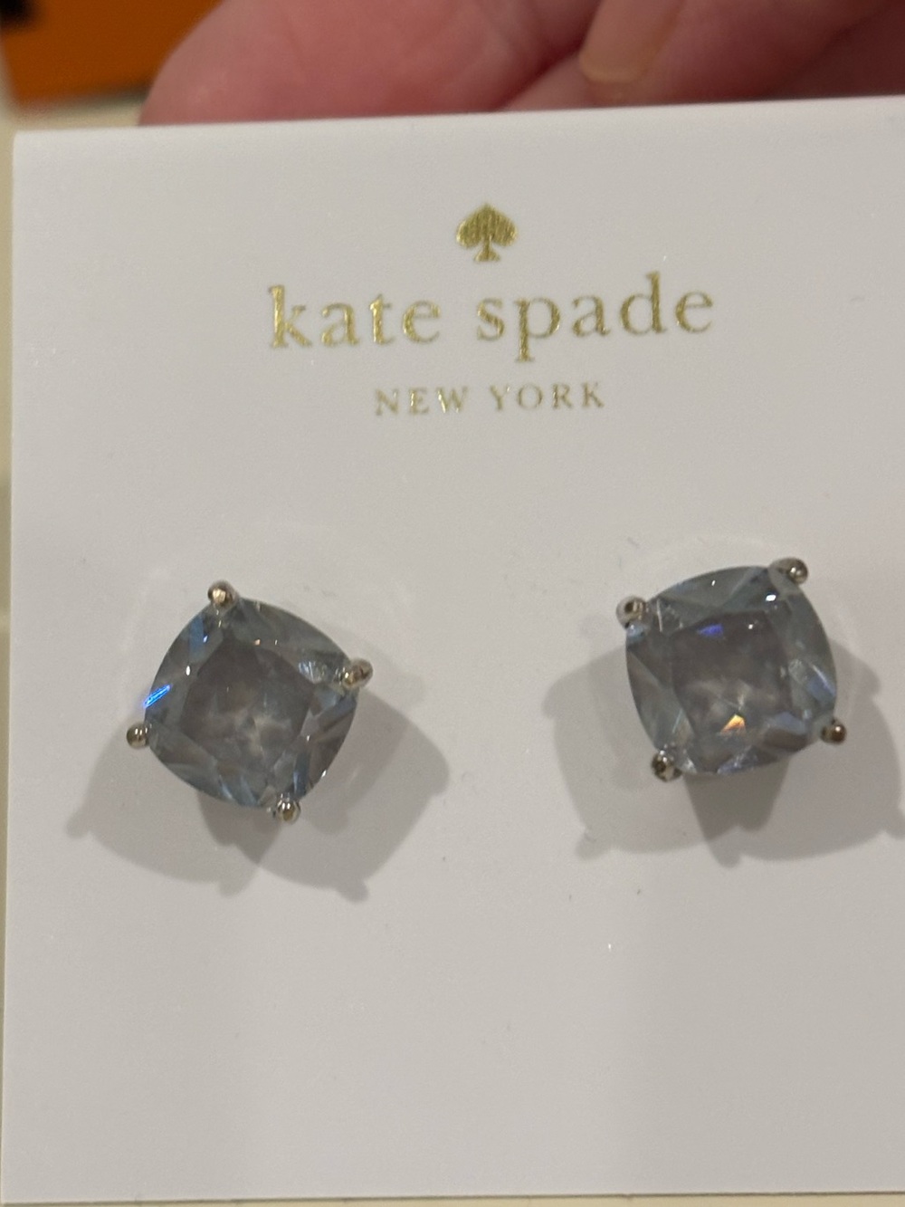 💎🩶NWT Kate Spade New York Silver Gray Crystal Stud Earrings💎🩶 - Picture 4 of 4
